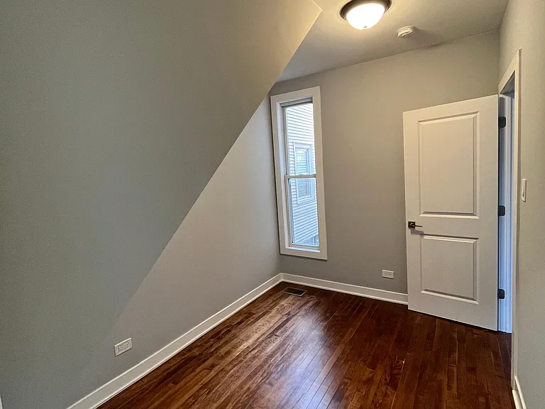 4816 N Kilpatrick Ave — Photo 20