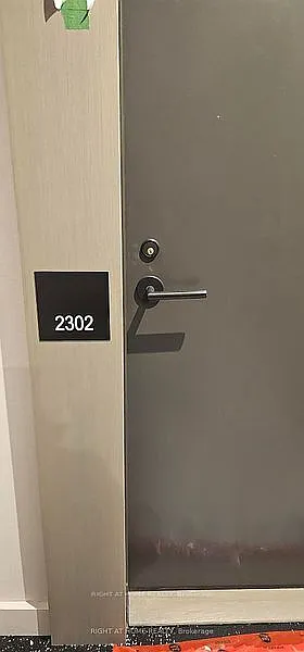 108 Peter St #1702