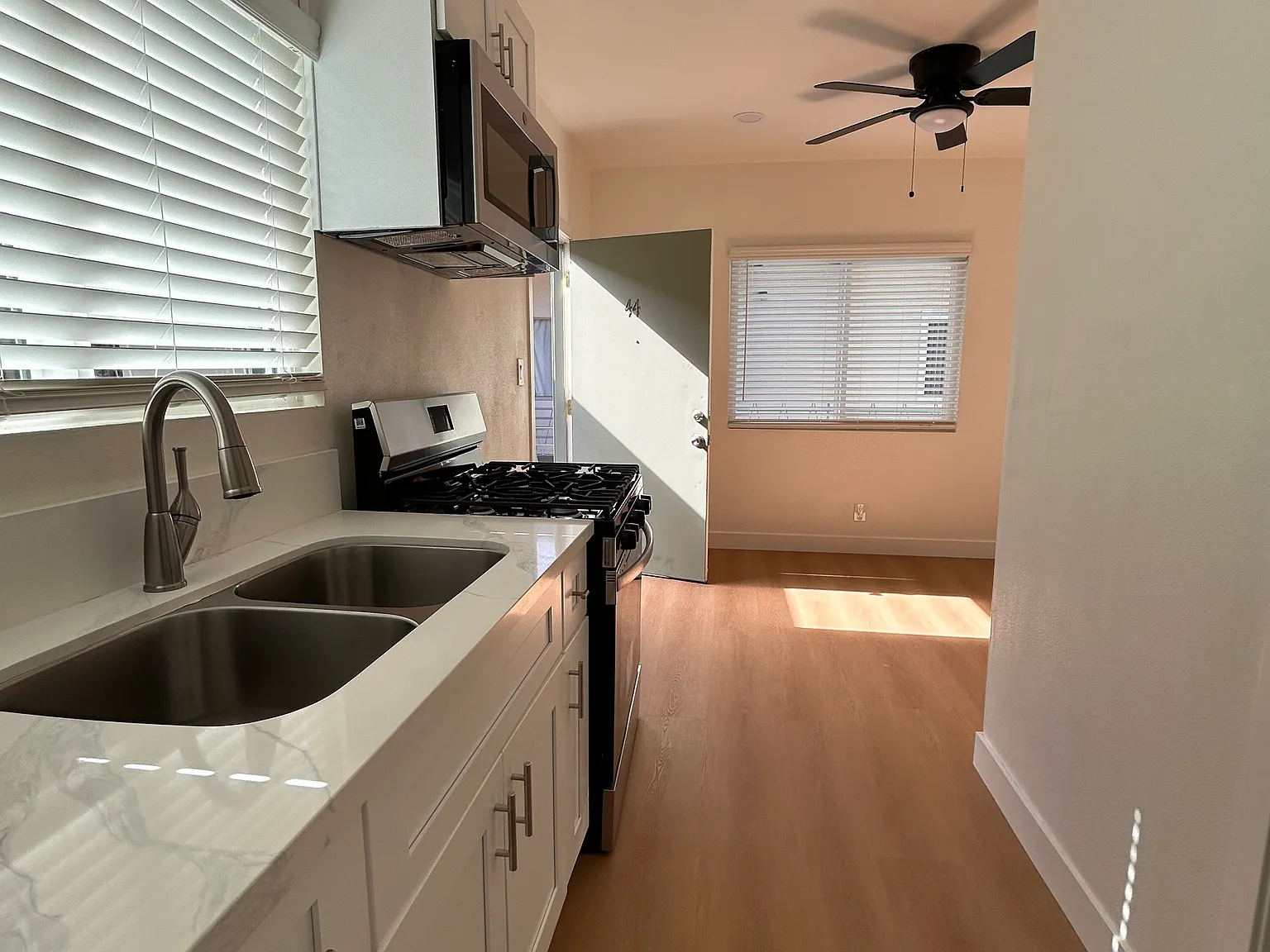 Torrance 44 — Photo 1