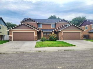 1120-1122 SW Mayflower Ave, Mountain Home, ID 83647