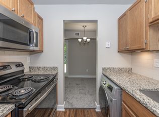 998 Meadowland Dr #950, Cincinnati, OH 45255