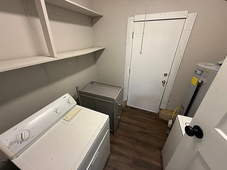 210 Highview Ave — Photo 8