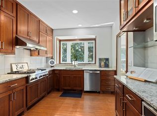 203 Ridley Ln, Decatur, GA 30030