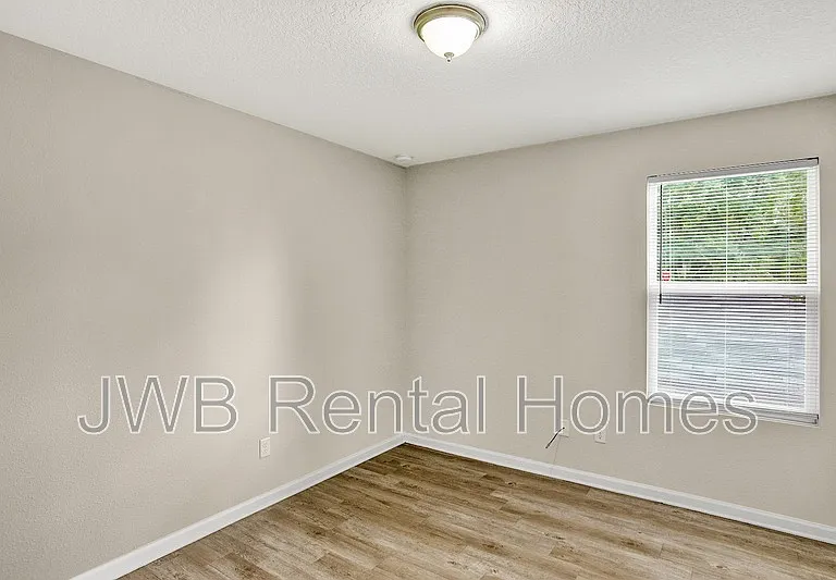 1211 Orton St — Photo 10