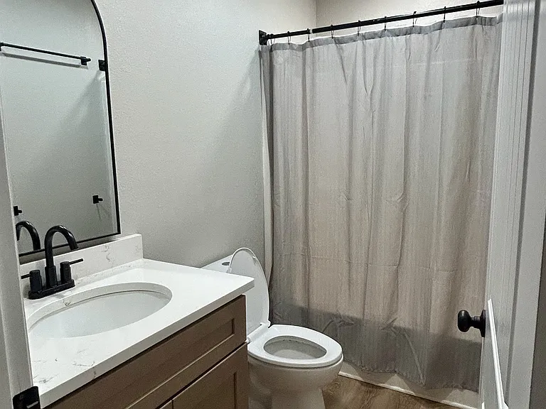 515 Young St #515 — Photo 17