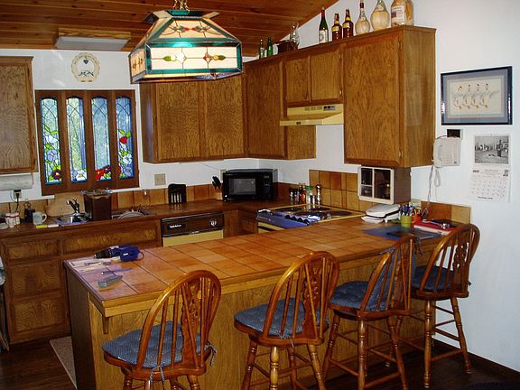 Kitchen-Greatroom area