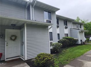 11 Ruth Ct, Middletown, NY 10940