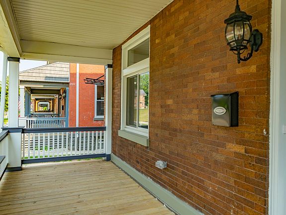 2nd image of 320 Erkenbrecher Ave