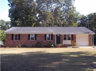 5220 Doles Rd, Albany, GA 31705