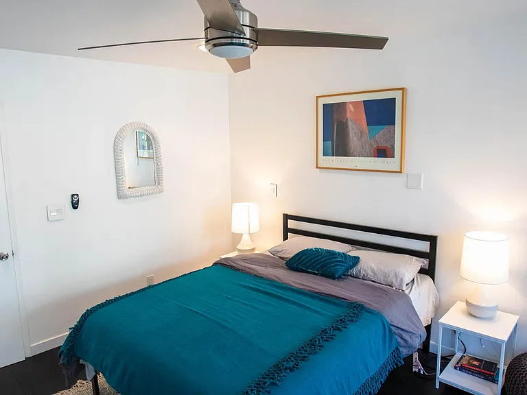734 N Alfred St #5 — Photo 11