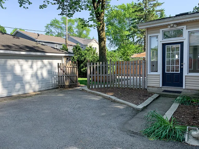 2-car garage