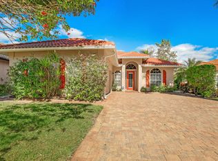 6900 Anthurium Ln, Naples, FL 34113