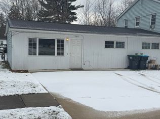 1562 Kimberly St #A, Hermitage, PA