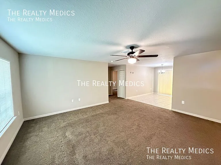 4864 SE 137th Pl — Photo 3