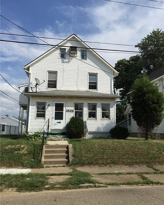2nd image of 1522 Hammond Ave SW