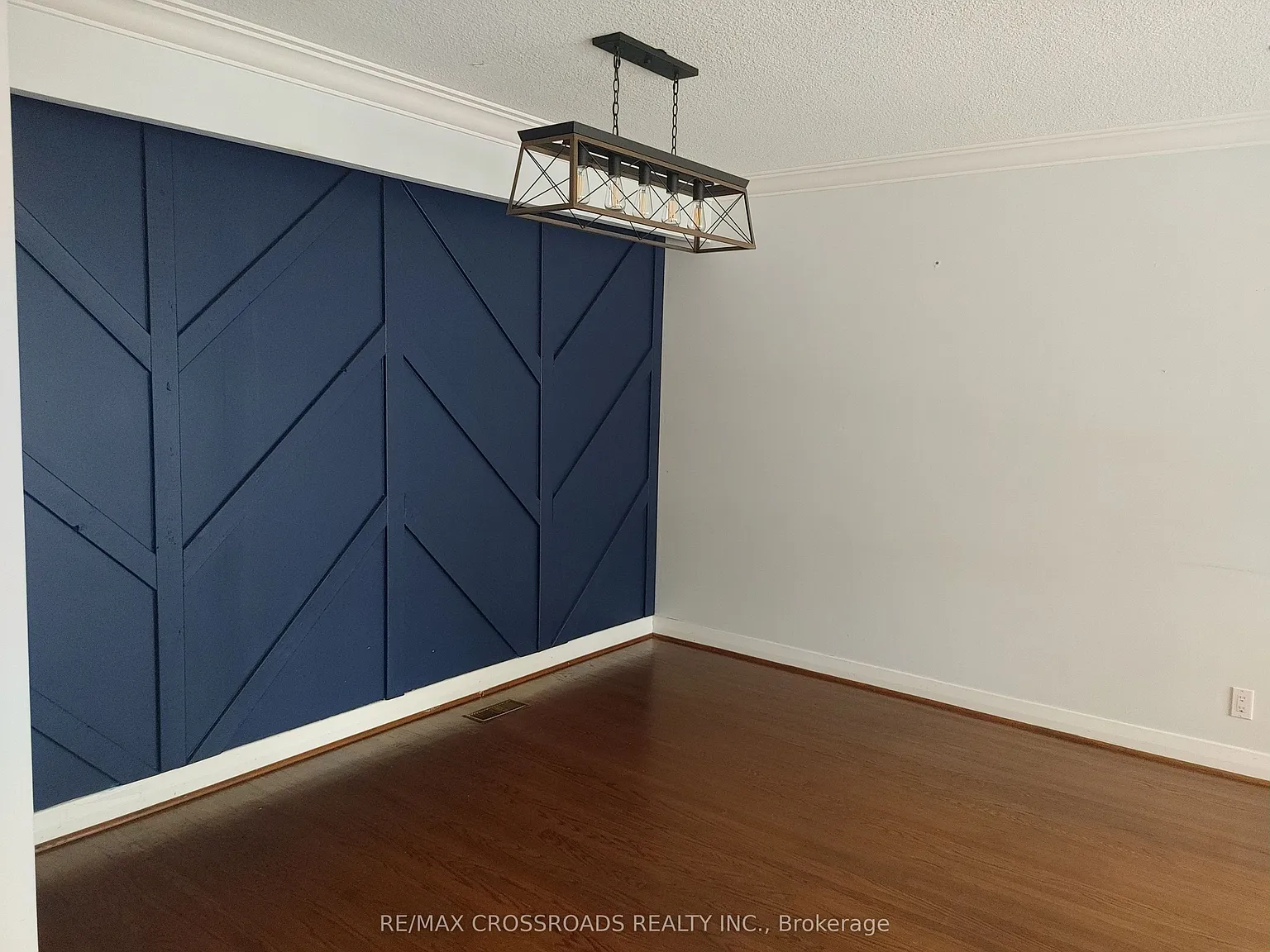 4 bed, $3,200 — Photo 4