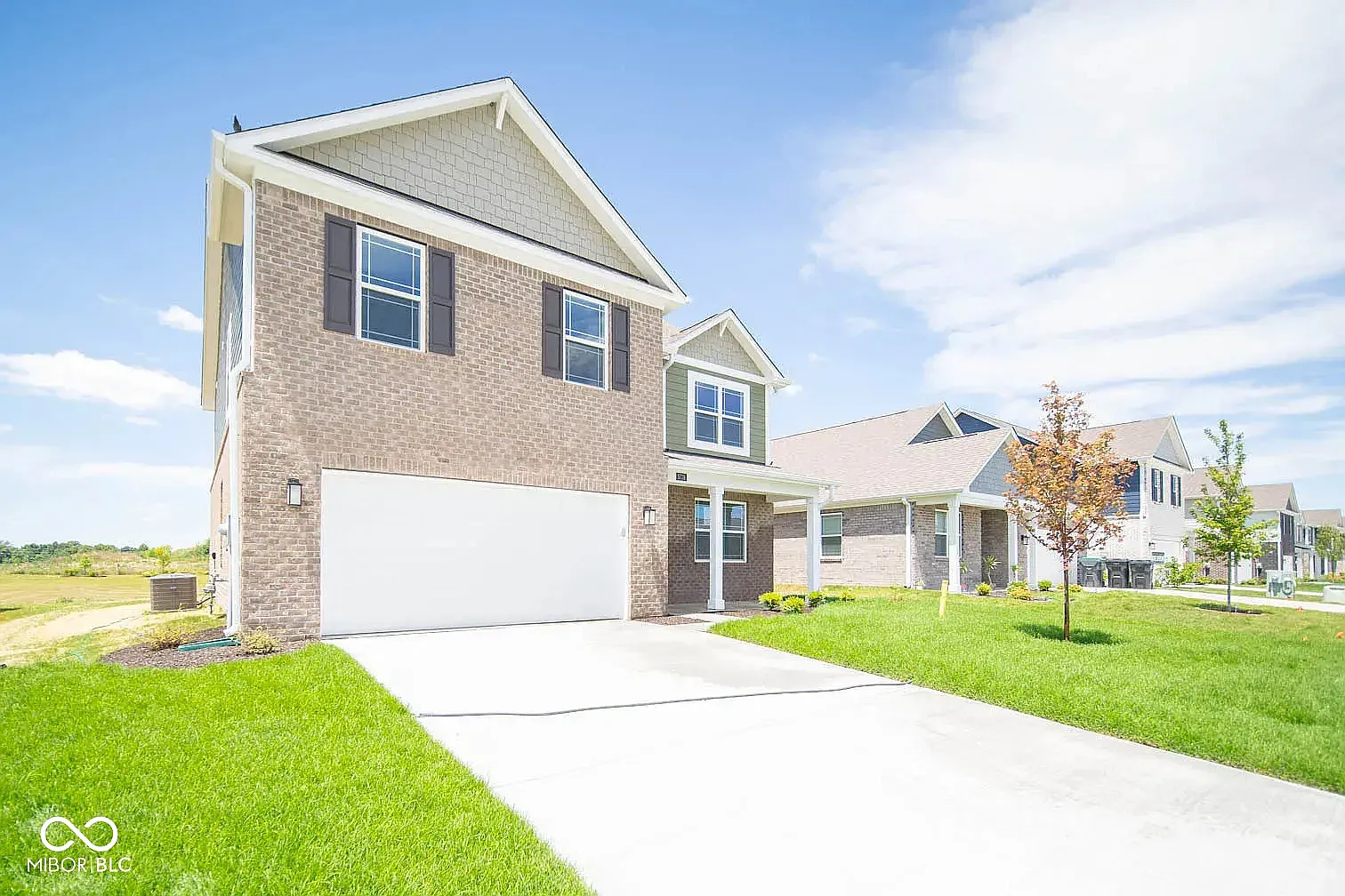 5 bed, 2600 sqft, $2,460 — Photo 3