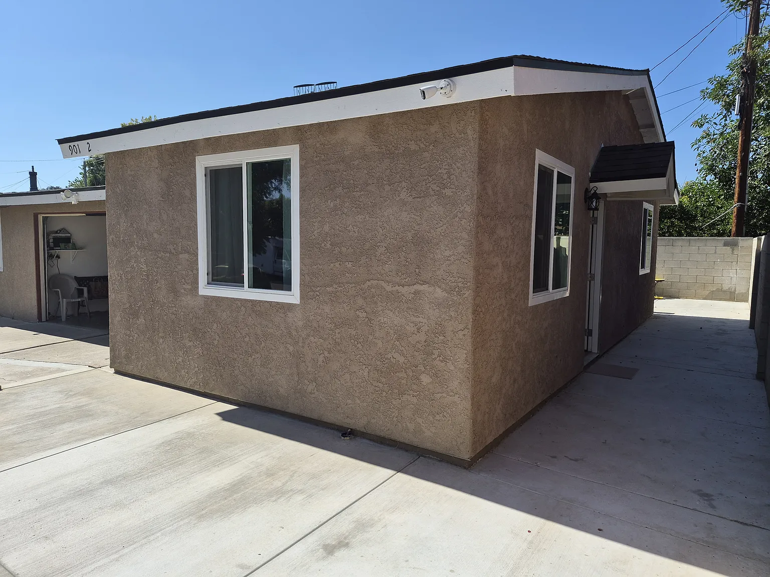 901 E Occidental St — Photo 3