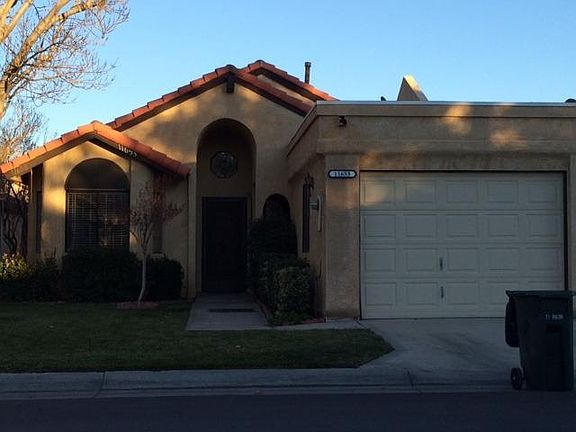 2nd image of 11653 Locust Ln