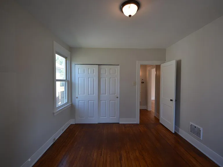 5804 Hawthorne Ave — Photo 11