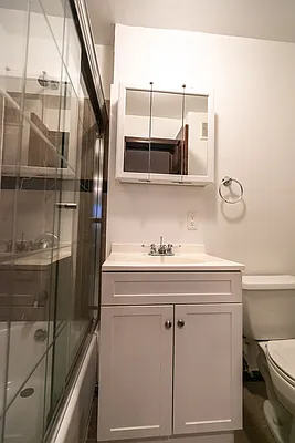 Rented by Metropolitan Equities | media 4