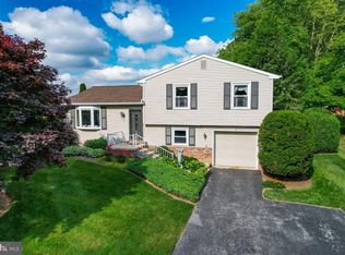 2754 Sierra Dr, York, PA 17402