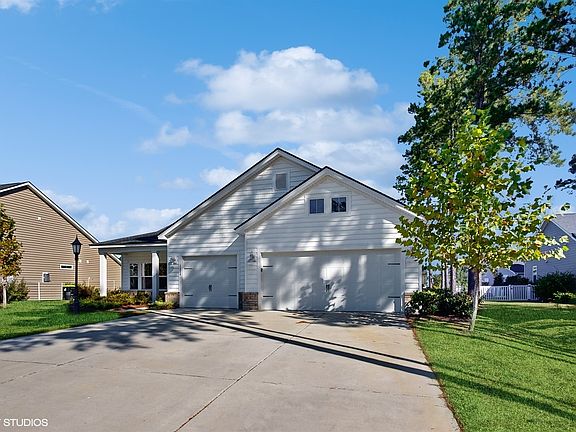 3rd image of 1424 Ogelthorp Dr NW