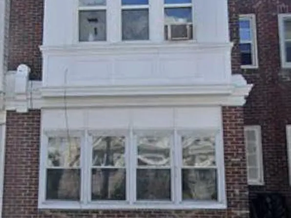 2032 S 68th St, Philadelphia, PA 19142