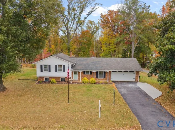 1300 Lee Dr, Farmville, VA 23901