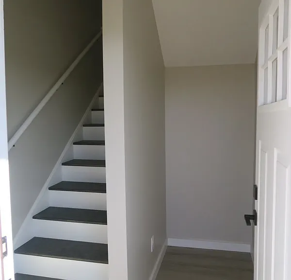 328 Saint Clair Ave — Photo 11