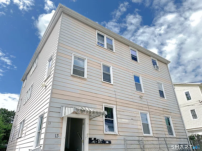 13 Bartlett St #2 — Photo 17