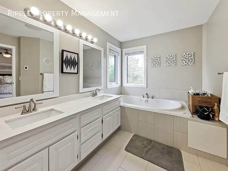 138 Mount Robson Close SE — Photo 44