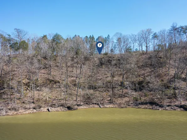 7 Flat Rock Cv, Crane Hill, AL 35053