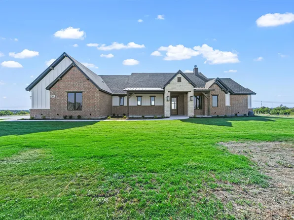455 Red Bird Dr, Springtown, TX 76082