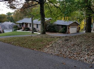 151 Harewood Dr, Morgantown, WV 26508