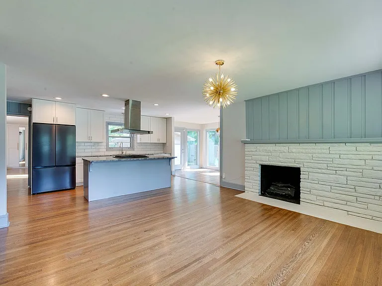 3921 Sheffield Dr — Photo 9