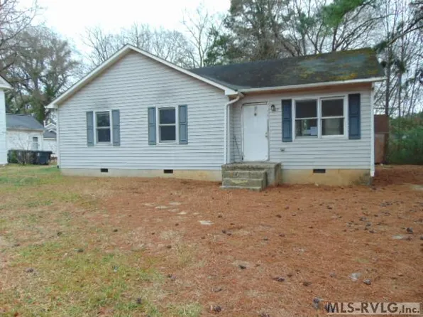 609 Goodes Ferry Rd, South Hill, VA 23970
