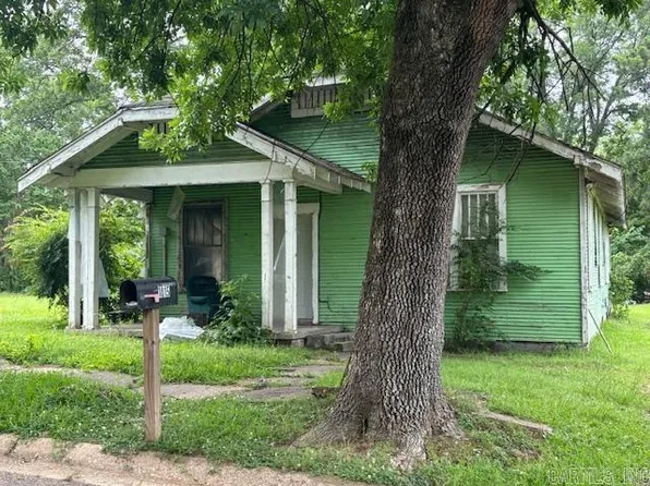 1015 W 5th St, Hope, AR 71801
