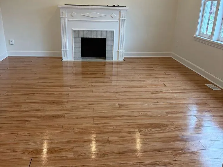 206 Lindsay St S #UPPER — Photo 3