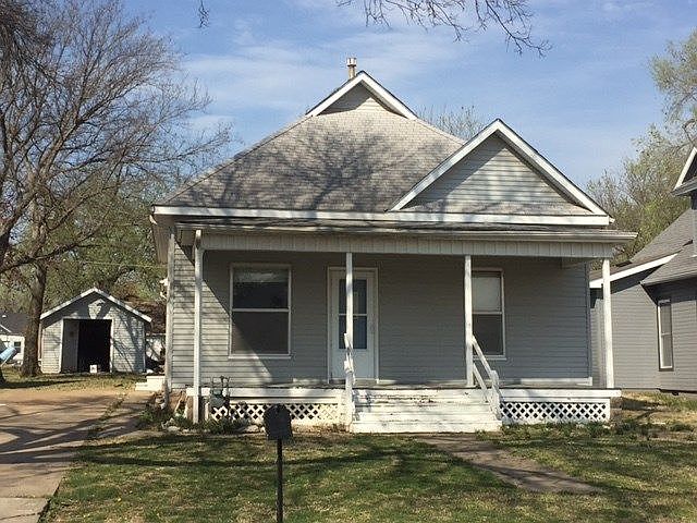 1st image of 714 N Blaine St