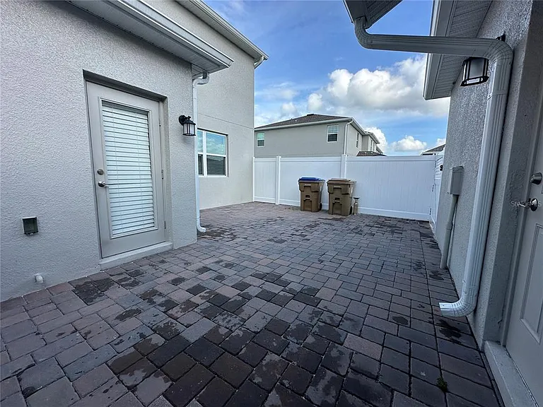 3118 Addison Blvd — Photo 26