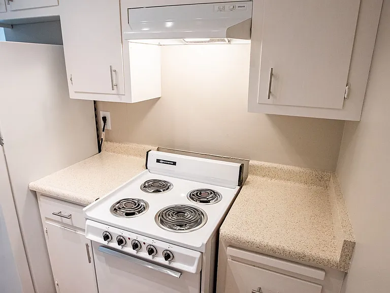 Ventura Gardens Apartments — Photo 24