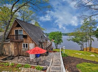 81 Lakeshore Dr, Bellingham, MA 02019