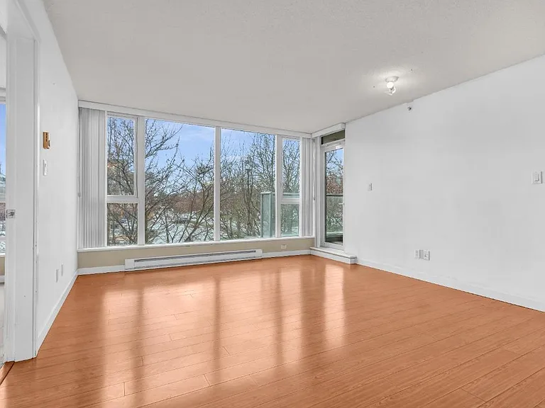 5088 Kwantlen St #3XX — Photo 4
