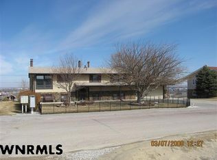 53 Ridge Dr, Gering, NE 69341