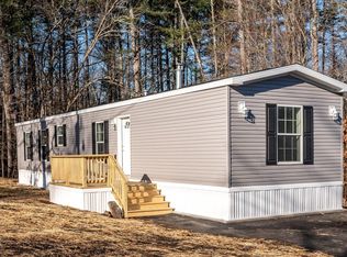 18 Cedar Ln, Lee, NH 03861