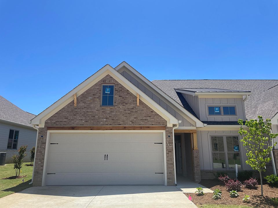 1st image of 134 Arthur Ln NW