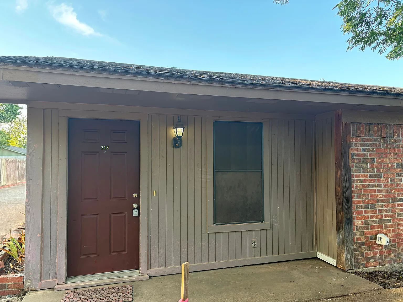 2 bed, 1.0 bath, 920 sqft, $1,500 — Photo 1