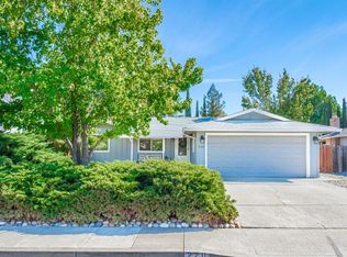 220 Riverdale Ave, Vacaville, CA
