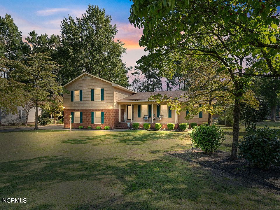 1st image of 2711 Brookhaven Drive
